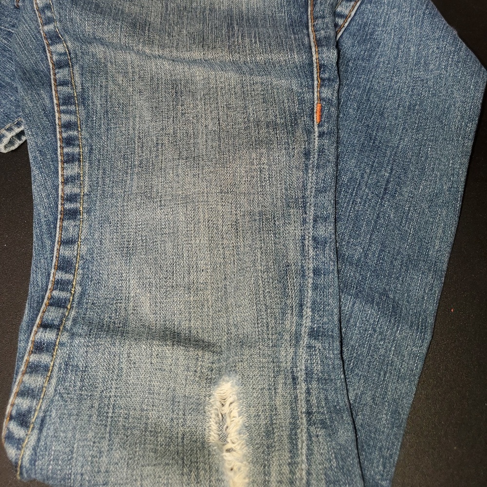 True Religion - Picture 4 of 8